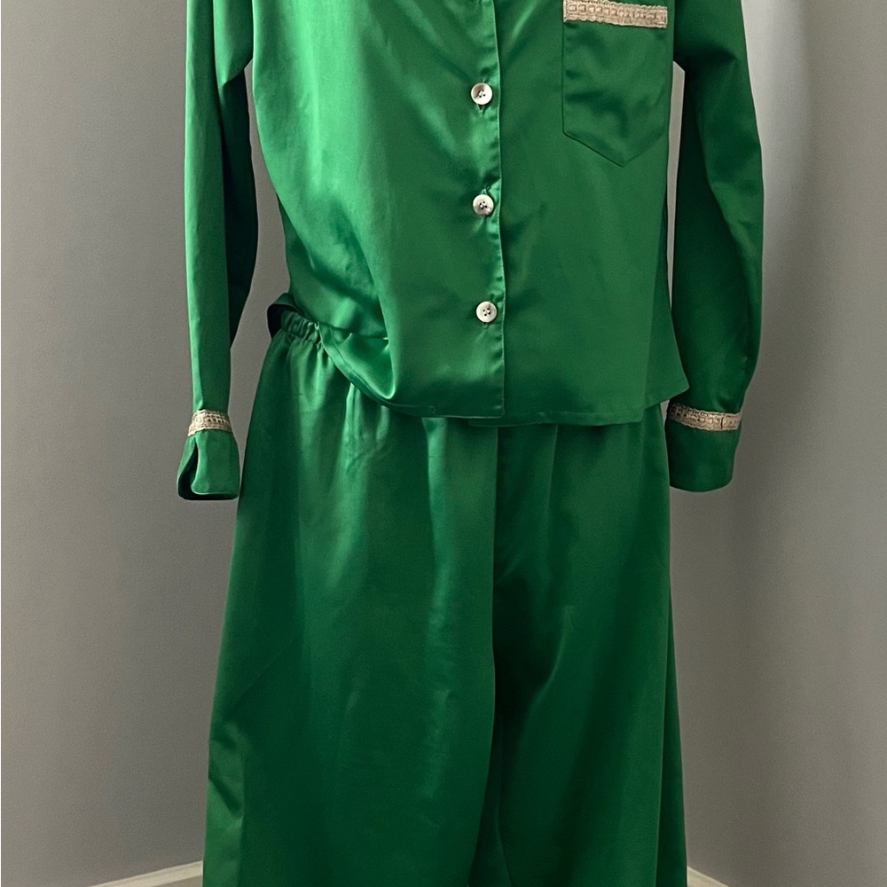PIJAMA SATIN GREEN 🥂